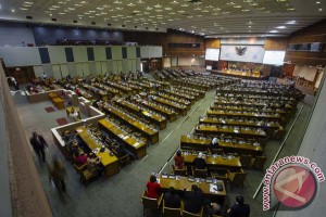 20141126antarafoto-paripurna-dpr-uumd3-261114-kye-1